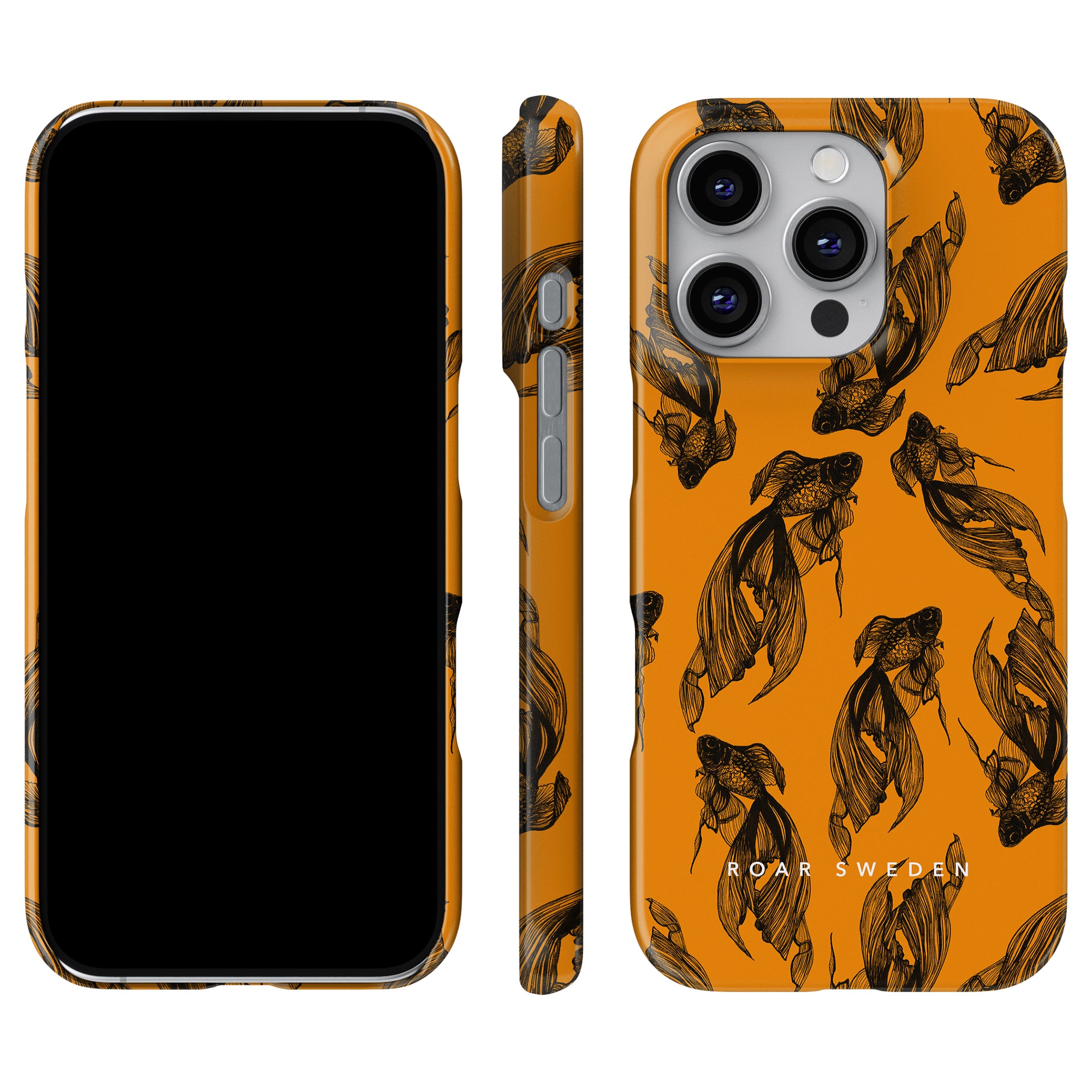 Cleo Slim Case, från Exotic Collection, har svarta fiskillustrationer på ett orange slitstarkt polykarbonatskydd med vyer framifrån, från sidan och baksidan. "ROAR SWEDEN" är elegant tryckt i botten.