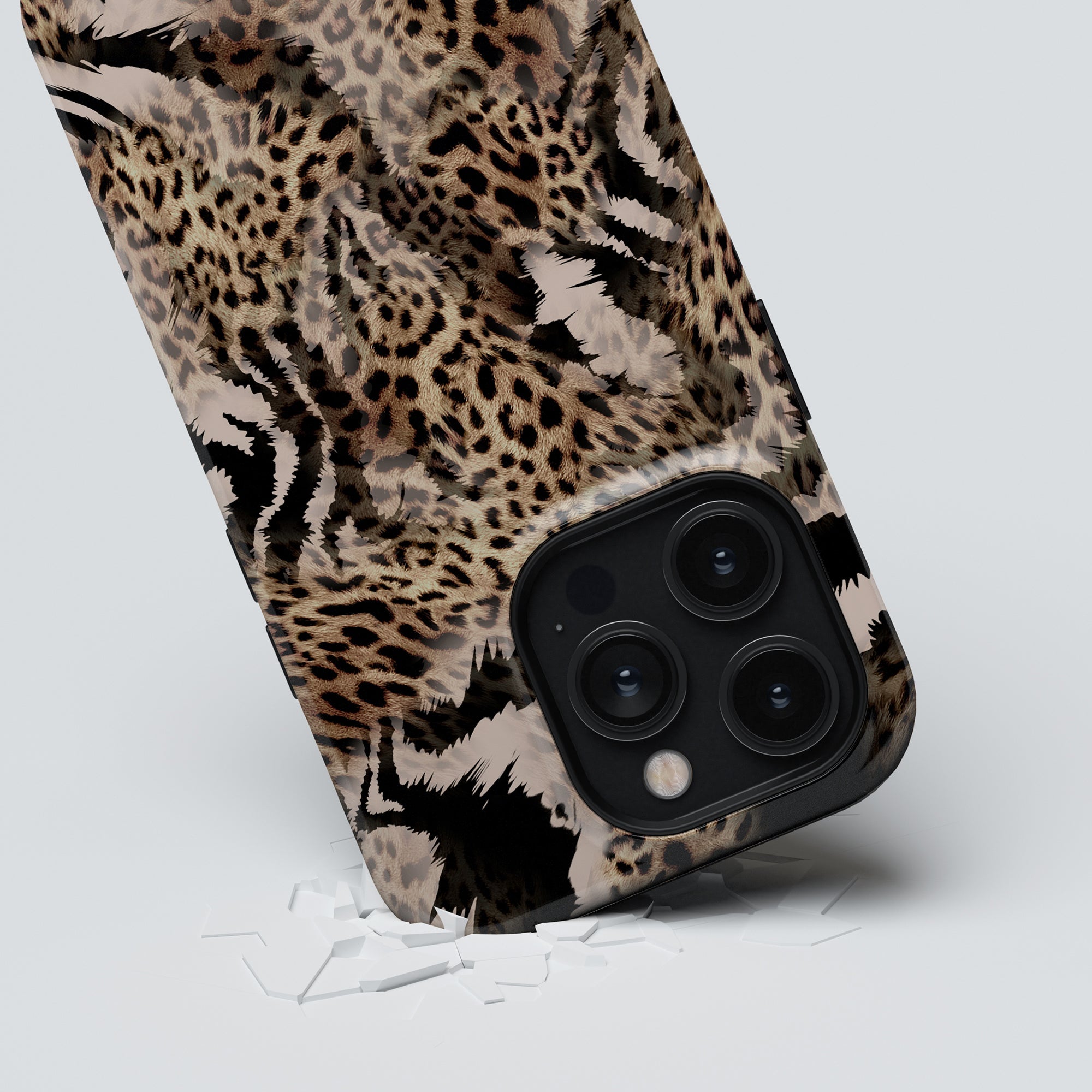 Ett leopardmönstrat mobilskal Kenya - Tufft fodral för iPhone 11.