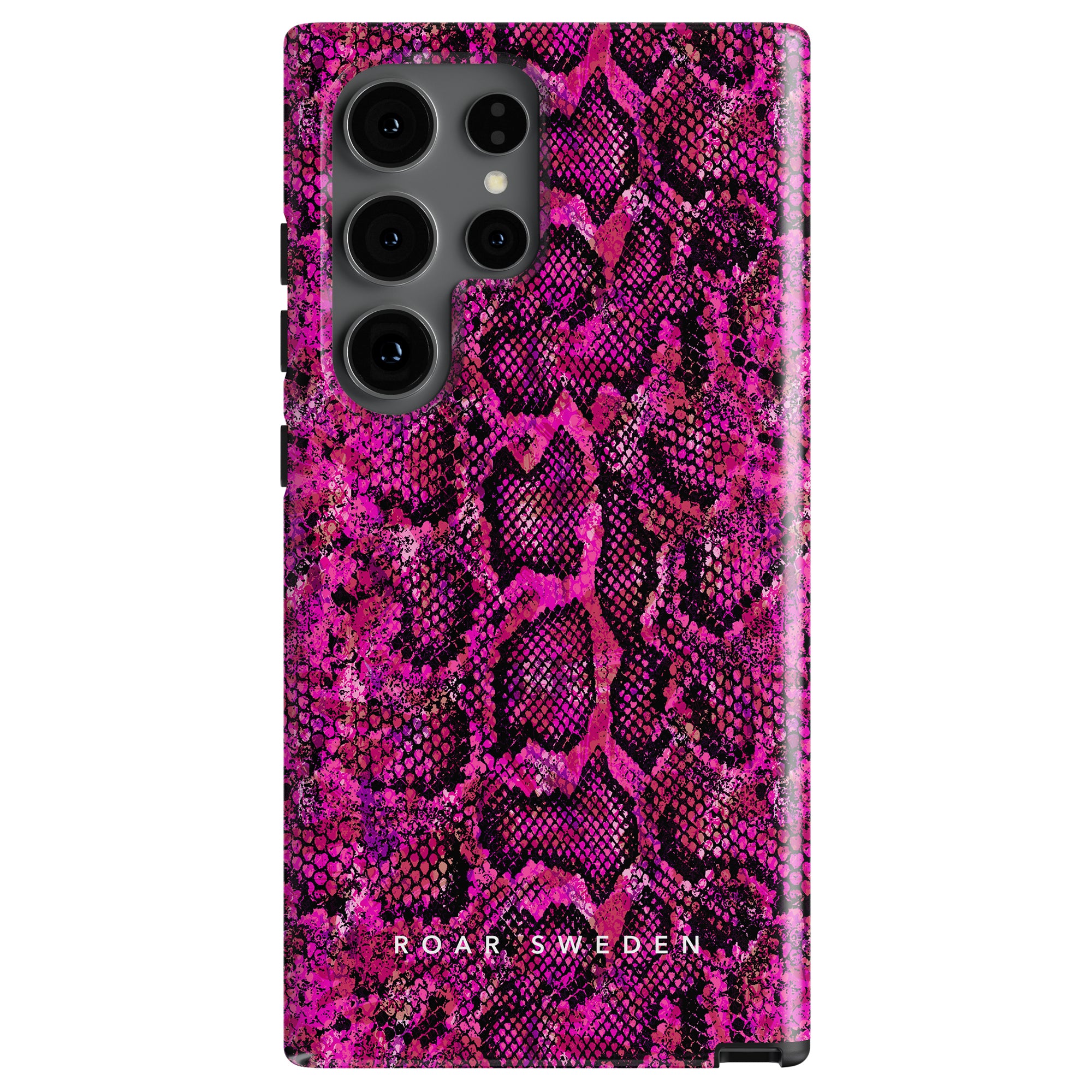 A smartphone with a pink snakeskin-patterned case, featuring five camera lenses. This Pink Snake - Tough case displays the text "Roar Sweden" at the bottom and offers pålitligt skydd for your device.